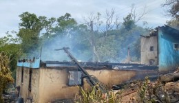 Incêndio destrói completamente residência no interior do município