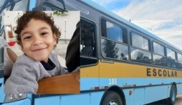 Criança de 10 anos morre atropelada por caminhão após descer de ônibus escolar
