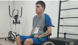 Jovem fica tetraplégico após acidente de trabalho e enfrenta rotina de superação
