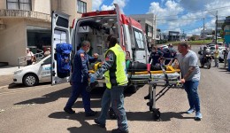 Motociclista fica ferida em acidente de trânsito na rua Rio Grande do Sul