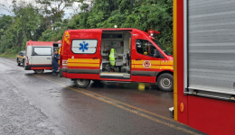 Motociclista fica ferido em colisão com caminhão na BR-282, em Maravilha