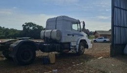 Caminhão é furtado e recuperado após ser abandonado às margens da BR-163