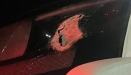 Peça se solta de caminhão, atinge ônibus e mata passageiro na BR-277