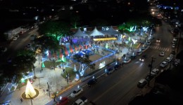 Município reinaugura a Praça Clevelandia e abre o Natal com noite de união e celebração