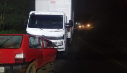Motorista morre em colisão entre carro e caminhão na SC-157 em Quilombo