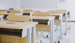 Aluno de 15 anos tenta agredir professor dentro de escola estadual