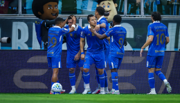 Grêmio vira sobre a Chapecoense e volta a vencer no Brasilerão