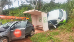 Paciente morre após grave acidente com carro da Saúde do Paraná
