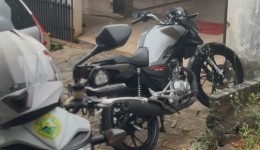 Menor de 16 anos foge da polícia em alta velocidade e é apreendido por direção perigosa