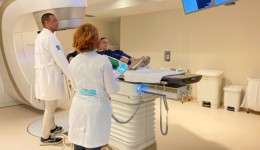 Tecnologia e eficiência transformam radioterapia com novo acelerador linear em SC