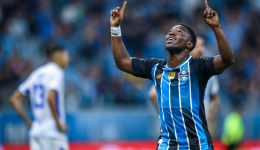 Renato resgata jogadores experientes e amplia opções no Grêmio