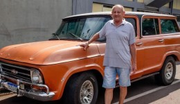 Homem encontrado morto dentro de veículo é identificado