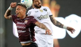 Botafogo passa sufoco, mas garante vitória contra o Carabobo nos acréscimos