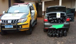 Polícia Militar apreende veículo carregado com 100 galões de azeite de oliva na BR-280