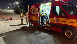Motociclista perde parte da perna após grave colisão com caminhão em São Bento do Sul