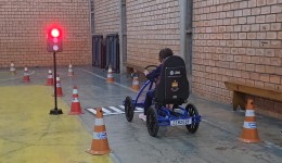 Pista interativa transforma aula de trânsito em aprendizado na prática