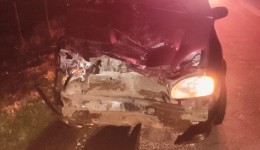 Colisão traseira envolve dois veículos na SC-305