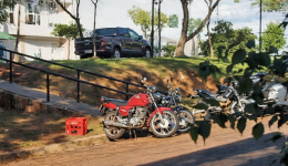 Caminhonete é roubada à mão armada e levada para a Argentina