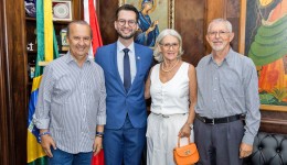 Jorginho Mello dá posse a novo secretário de Planejamento de Santa Catarina