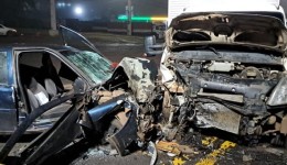 Mulher sofre ferimentos graves em acidente na PR-483