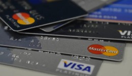 Mais da metade dos consumidores não controla gastos com cartão de crédito, diz pesquisa