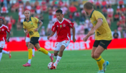 Inter leva virada no fim, é derrotado pelo Ypiranga e perde os 100% no Gauchão