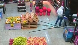 Polícia recupera cofre furtado em supermercado e prende três pessoas