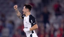 Corinthians vence o Athletico Paranaense fora de casa