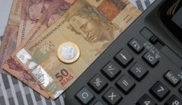 Brasil atinge recorde de 83,9 milhões de inadimplentes; bancos e cartões lideram dívidas