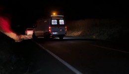 Carro abandonado  ocasiona colisão na BR-163