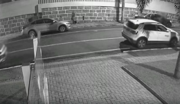 Pai é preso após atirar contra carro de árbitros por não aceitar decisão em jogo do filho