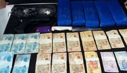 Homem é preso por tráfico após abordagem no Centro