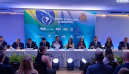 UNETRI participa do Simpósio Internacional da Tri-fronteira com professores e acadêmicos