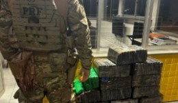 PRF apreende 156 kg de maconha na BR-282