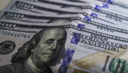 Dólar fecha a R$ 5,44 e registra maior alta semanal em 18 anos