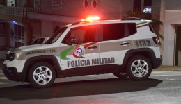 Mulher é suspeita de furtar R$ 250 de residência no Centro