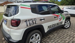 Homem é detido após ameaçar mulher e desacatar policiais