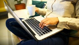Golpes no Dia das Mães: veja como se proteger nas compras online