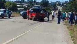 Acidente entre Fiorino e Hilux deixa jovem ferido na BR-163