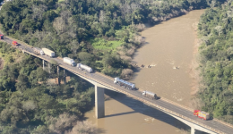 Vereadora Cris Zanatta cobra ações urgentes para recuperação da ponte sobre o Rio das Antas na BR-282