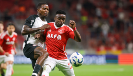 Com pênalti marcado no final, Inter empata com o Corinthians