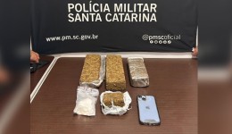 Dois homens são presos por tráfico de drogas após abordagem na BR-282