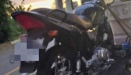 Adolescente é flagrado conduzindo moto irregular no centro
