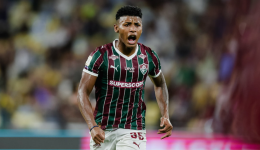 Fluminense vira sobre o Internacional e vence no Maracanã pelo Brasileirão