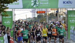 Corrida Sicredi Sem Fronteiras reúne mais de 1.200 participantes em Jundiaí e celebra os 35 anos da cooperativa