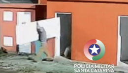 Polícia Militar de Santa Catarina prende dois homens por furto