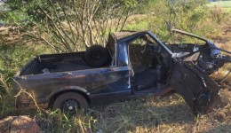 Quatro pessoas ficam feridas após colisão frontal na PR-281