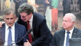 Comissão da Câmara dos Deputados aprova avanço de propostas que podem acabar com escala 6x1