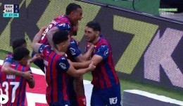 Com dois de Willian José, Bahia vence o São Paulo e cola nos líderes do Brasileirão