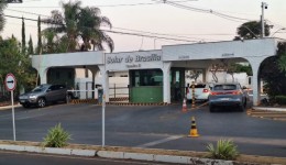 Moraes suspende visitas a Bolsonaro na prisão domiciliar